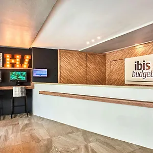 Ibis Budget Pearl ** Сингапур